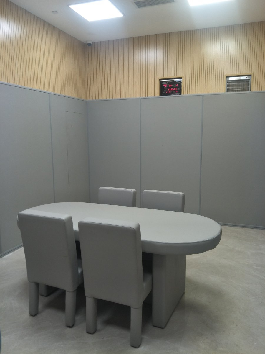 內(nèi)蒙包頭紀委談話室建設(shè)防撞軟包案例